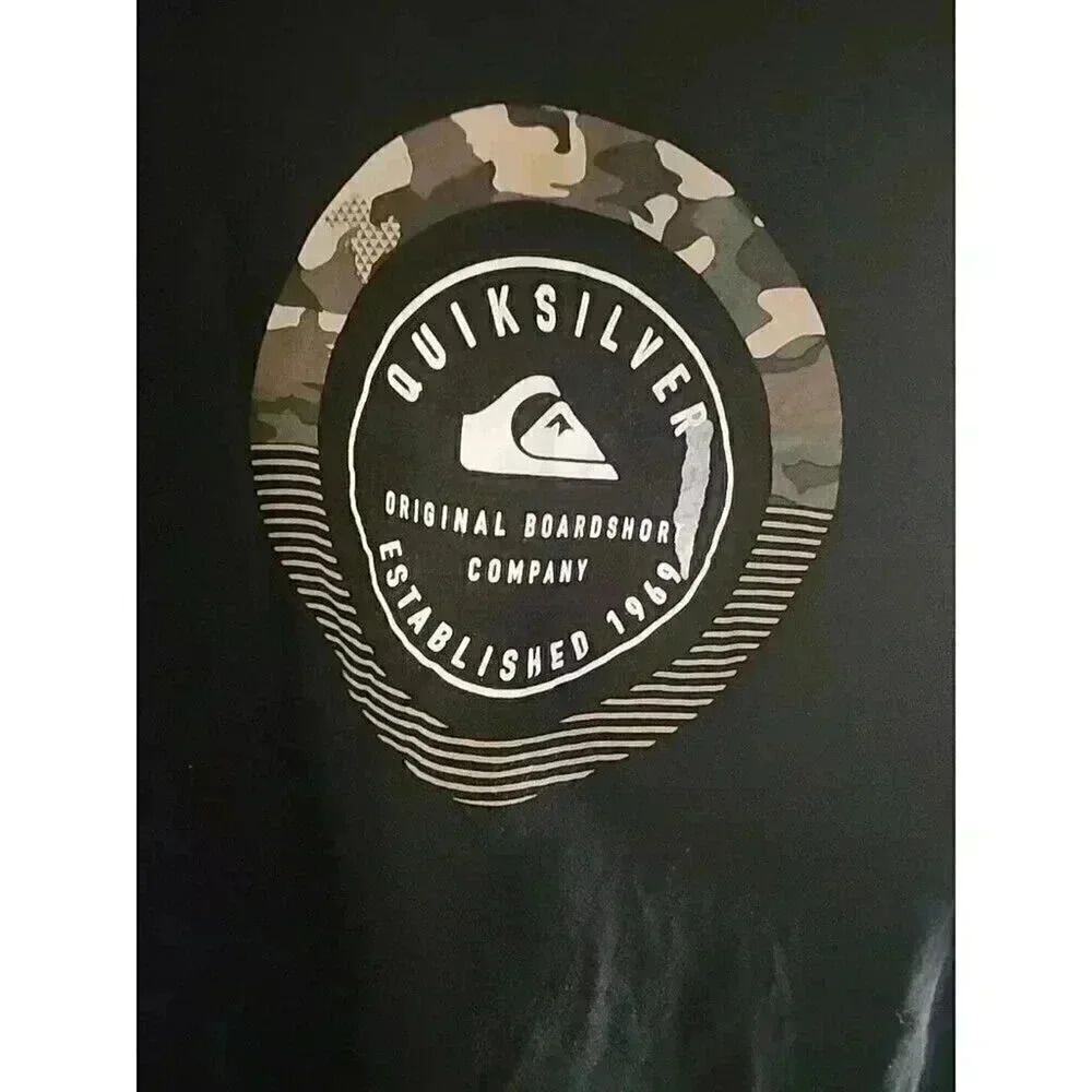 NWT‎ Quicksilver Men’s Shirt Logo Camo Black Surf Beach Sz S CR6 EXCELLENT